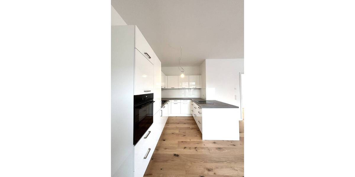 Etagenwohnung Sindelfingen Mitte - 2 Zimmer, 89 m&sup2;, 1.180&euro; | Angebot:26190952