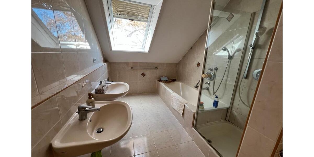 Maisonettenwohnung Stuttgart Fasanenhof-Ost - 3 Zimmer, 90 m&sup2;, 1.500&euro; | Angebot:26022435