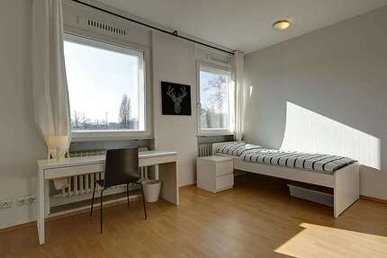 Zimmer Stuttgart Bad Cannstatt - 465&euro; | Angebot:26044000