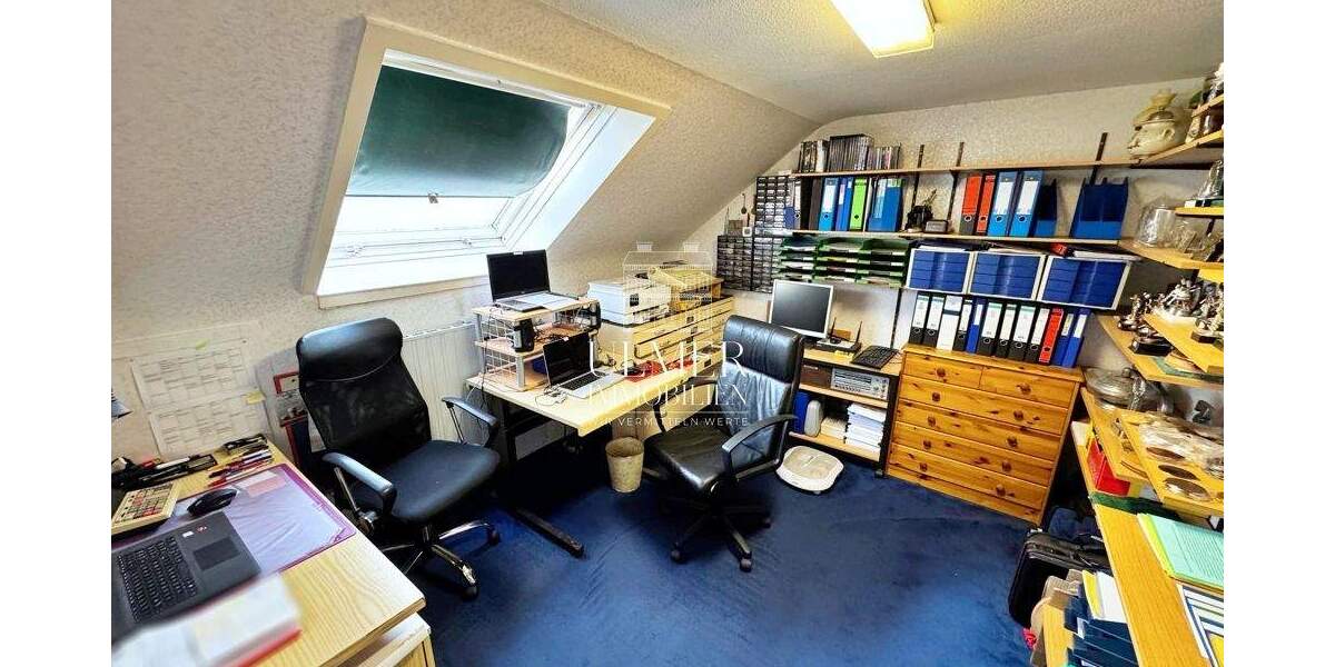 Einfamilienhaus Böblingen - 8 Zimmer, 153 m&sup2;, 629.000&euro; | Angebot:25824460