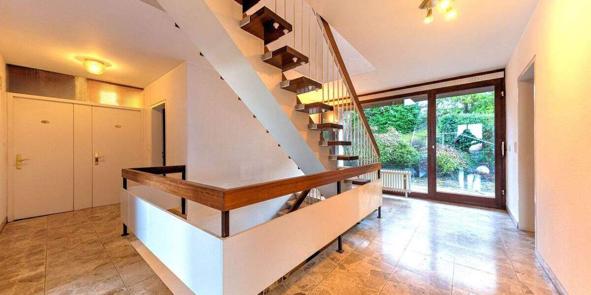 Einfamilienhaus Herrenberg - 6 Zimmer, 234 m&sup2;, 875.000&euro; | Angebot:25741855