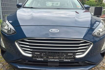 Ford Focus 121.000 km 8.600 &euro; Stuttgart 70439