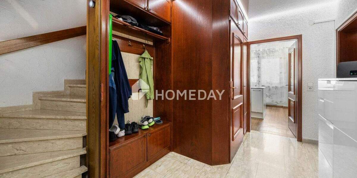 Doppelhaushälfte Dettingen an der Erms - 7 Zimmer, 265 m&sup2;, 565.000&euro; | Angebot:25677666