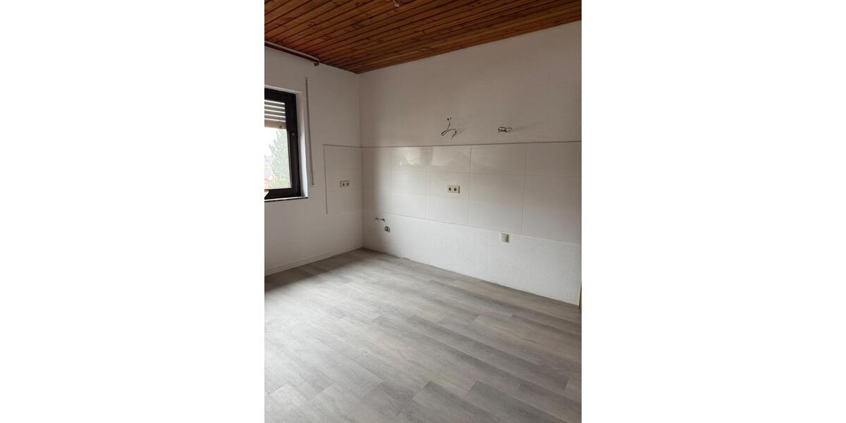Maisonettenwohnung Böblingen Dagersheim - 5.5 Zimmer, 160 m&sup2;, 1.900&euro; | Angebot:25754375