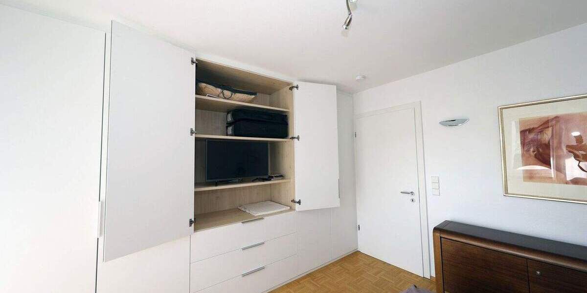 Etagenwohnung Leinfelden-Echterdingen Leinfelden - 4 Zimmer, 110 m&sup2;, 2.000&euro; | Angebot:25840929