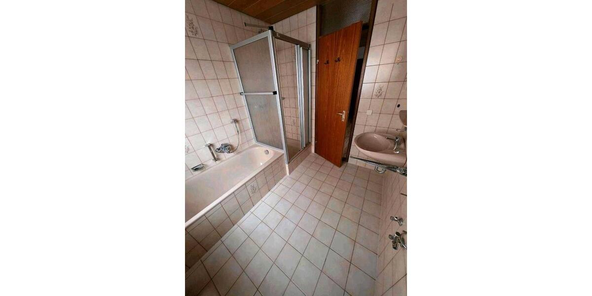 Hochparterre Jettingen - 3 Zimmer, 80 m&sup2;, 270.000&euro; | Angebot:25960897