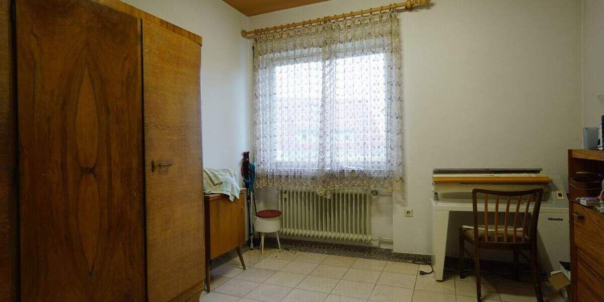 Einfamilienhaus Pliezhausen - 7 Zimmer, 196 m&sup2;, 690.000&euro; | Angebot:25697066