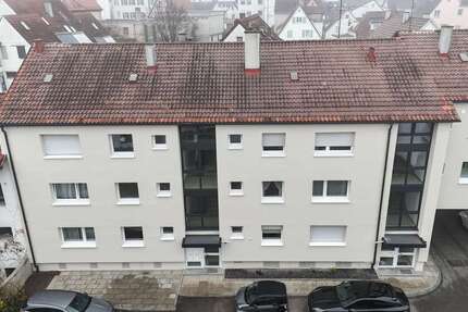 Wohnung Stuttgart Feuerbach - 3 Zimmer, 83 m&sup2;, 1.300&euro; | Angebot:27015886