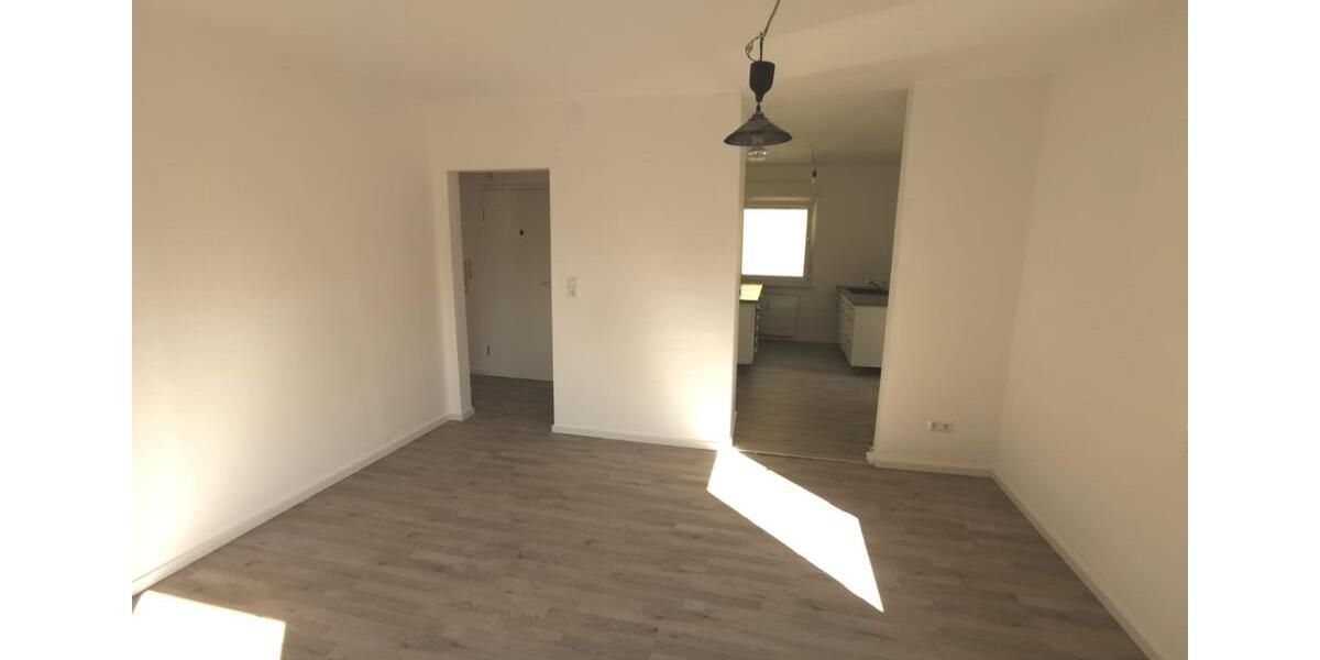 Mehrfamilienhaus, Wohnhaus Reutlingen Orschel-Hagen - 10 Zimmer, 181 m&sup2;, 750.000&euro; | Angebot:25363658