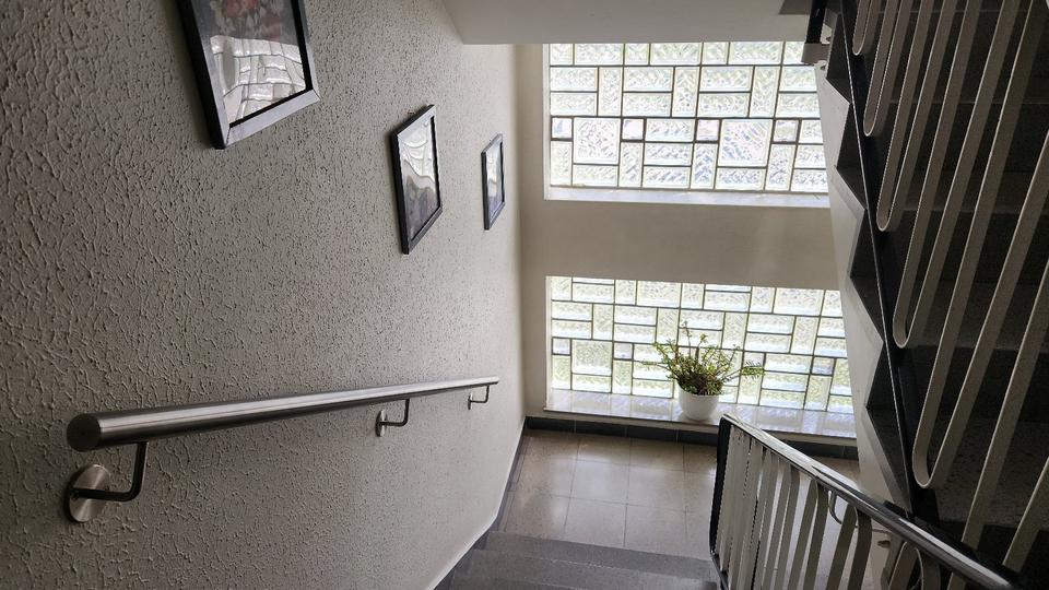 Dachgeschoßwohnung Stuttgart Vaihingen - 2.5 Zimmer, 40 m&sup2;, 189.000&euro; | Angebot:24855453