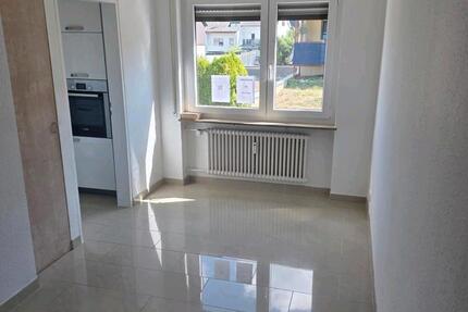 Wohnung Böblingen - 4.5 Zimmer, 85 m&sup2;, 290.000&euro; | Angebot:27265022