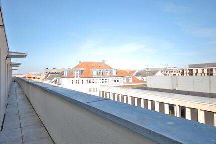 Wohnung Böblingen - 3 Zimmer, 85 m&sup2;, 1.761&euro; | Angebot:25783083