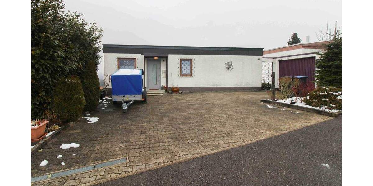 Einfamilienhaus Bad Urach Sirchingen - 4 Zimmer, 295.000&euro; | Angebot:25706489