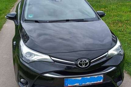 Toyota Avensis 105.000 km 15.500 &euro; Reutlingen, Stadt 72760