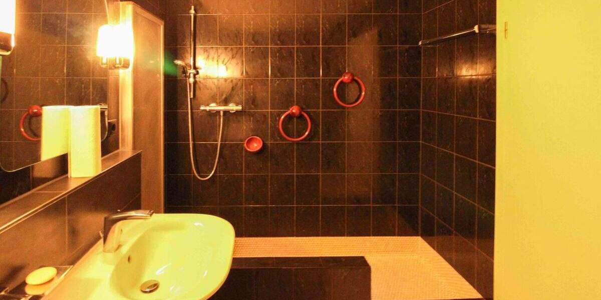 Einfamilienhaus Reutlingen Innenstadt - 4 Zimmer, 359.000&euro; | Angebot:25652104