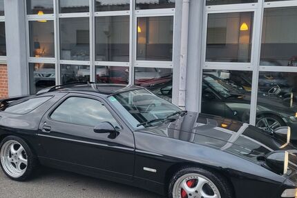 Porsche 928 250.000 km 28.800 &euro; Stuttgart 70372