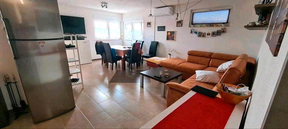 Einfamilienhaus Althengstett - 7 Zimmer, 220 m&sup2;, 420.000&euro; | Angebot:26835611