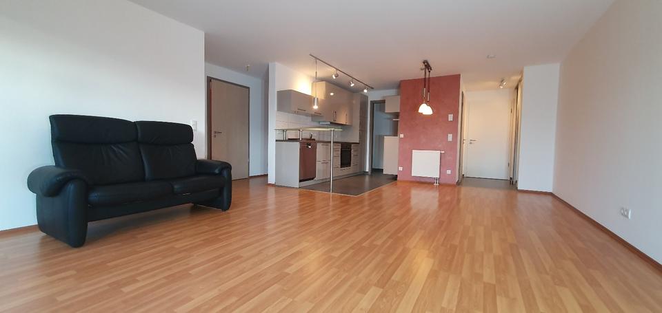 Erdgeschoßwohnung Sindelfingen Darmsheim - 3 Zimmer, 83 m&sup2;, 1.565&euro; | Angebot:25591058