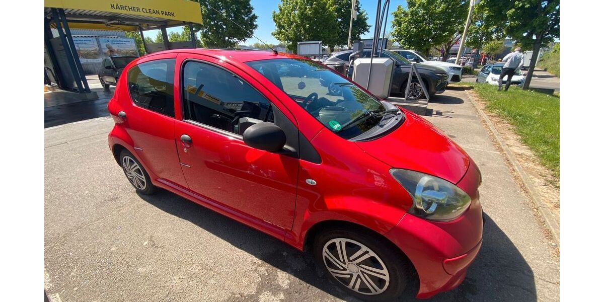 Toyota Aygo (X) 116.340 km 2.990 &euro; Wendlingen am Neckar 73240