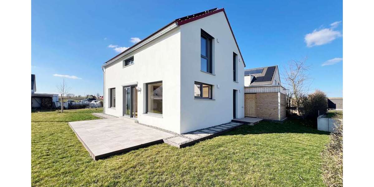 Einfamilienhaus Köngen - 4 Zimmer, 138 m&sup2;, 2.700&euro; | Angebot:25993403