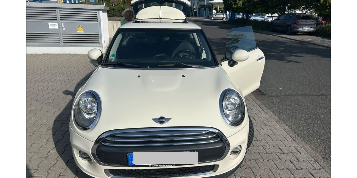 Mini ONE 137.000 km 10.599 &euro; Stuttgart 70597