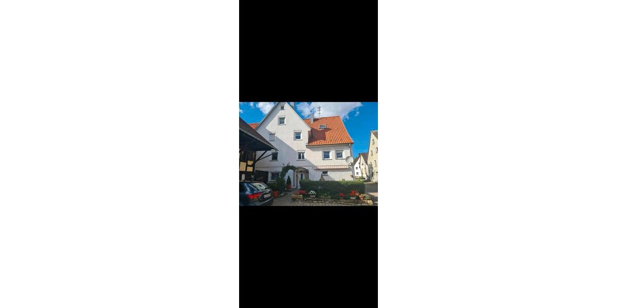 Doppelhaushälfte Rottenburg am Neckar - 6 Zimmer, 160 m&sup2;, 298.000&euro; | Angebot:26548979