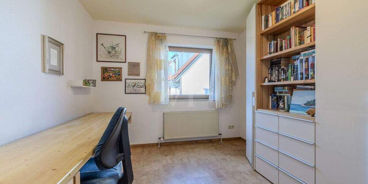 Einfamilienhaus Wolfschlugen - 7 Zimmer, 248 m&sup2;, 739.000&euro; | Angebot:25836556
