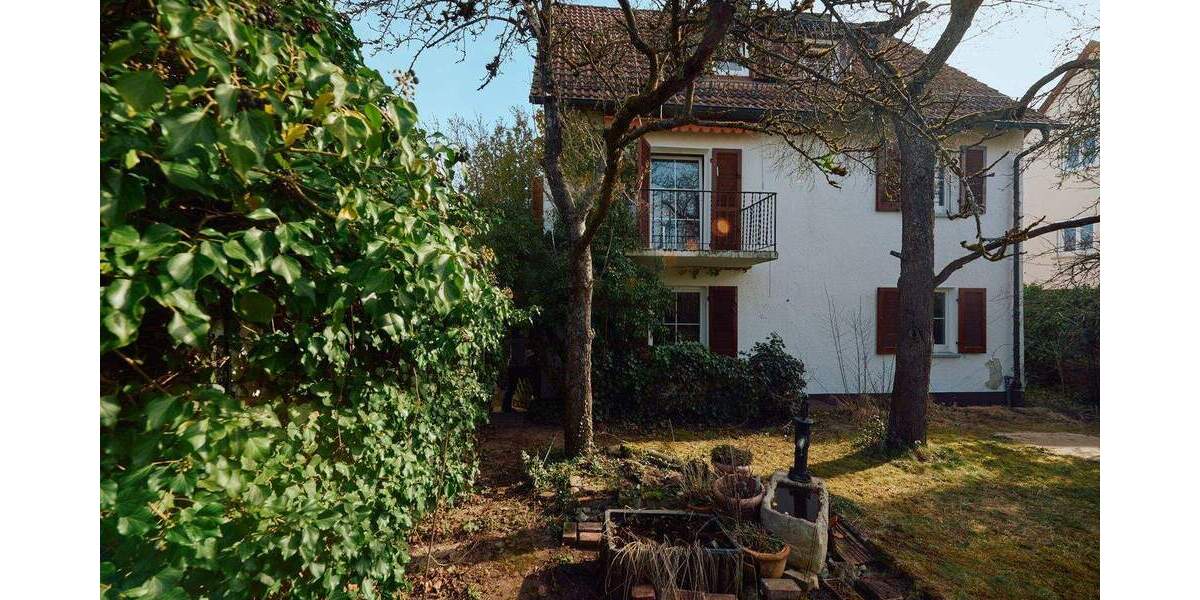 Einfamilienhaus Böblingen - 8 Zimmer, 162 m&sup2;, 648.500&euro; | Angebot:25676168