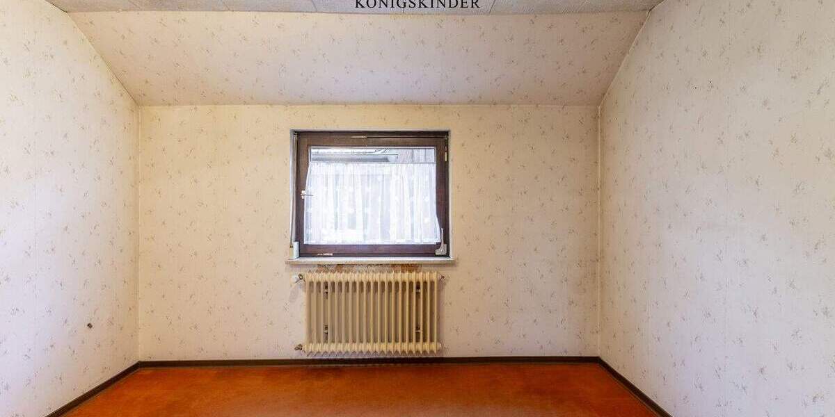 Mehrfamilienhaus, Wohnhaus Erkenbrechtsweiler - 9 Zimmer, 182 m&sup2;, 445.000&euro; | Angebot:25772704
