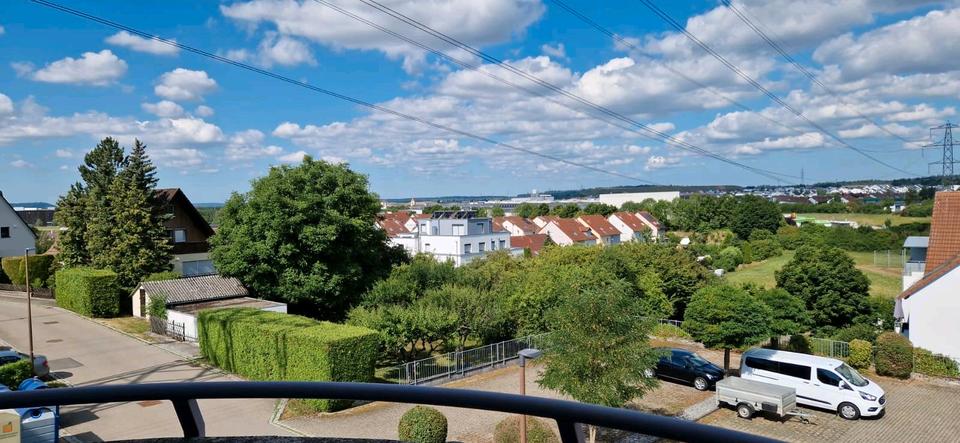 Dachgeschoßwohnung Ehningen - 3.5 Zimmer, 83 m&sup2;, 345.000&euro; | Angebot:27070252
