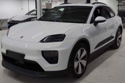 Porsche Macan 9.870 km 69.970 &euro; Stuttgart 70499