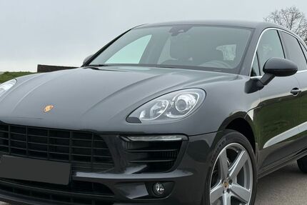 Porsche Macan 12.168 km 42.670 &euro; Böblingen 71034