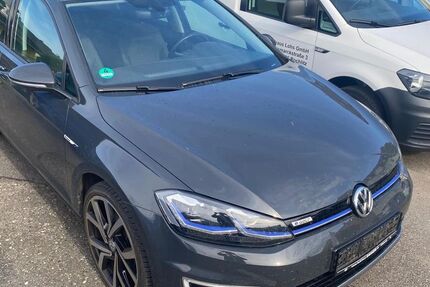 VW Golf 90.000 km 10.980 &euro; Holzgerlingen 71088