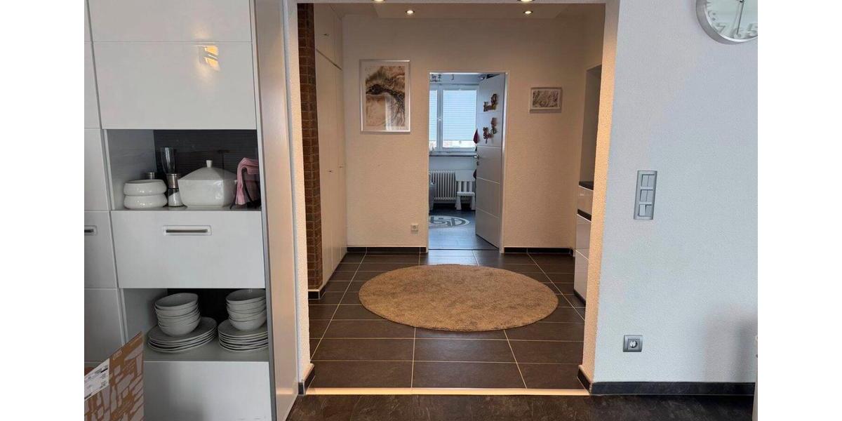 Etagenwohnung Rottenburg am Neckar - 4 Zimmer, 98 m&sup2;, 1.850&euro; | Angebot:25990817