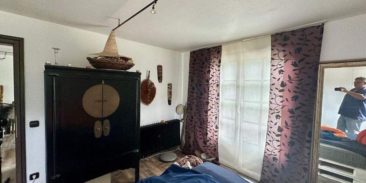 Mehrfamilienhaus, Wohnhaus Ostelsheim - 8 Zimmer, 300 m&sup2;, 1.000.000&euro; | Angebot:25674461