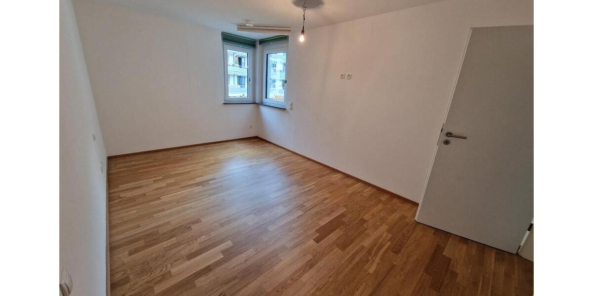 Reihenhaus Böblingen Dagersheim - 5.5 Zimmer, 149 m&sup2;, 840.000&euro; | Angebot:23693095