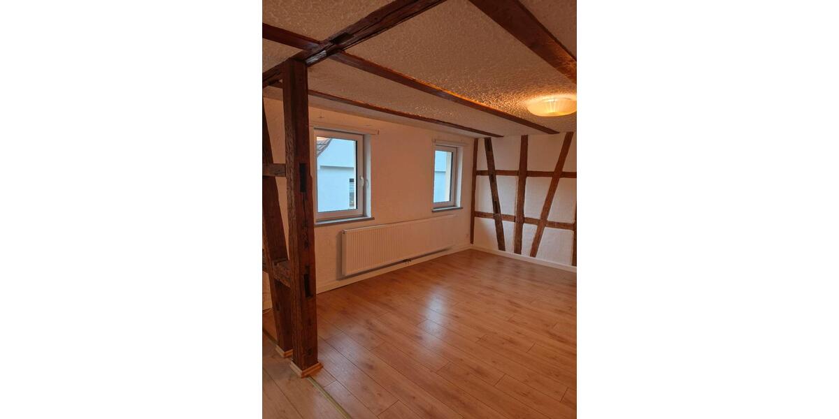 Etagenwohnung Weil der Stadt - 4 Zimmer, 110 m&sup2;, 1.800&euro; | Angebot:26393617