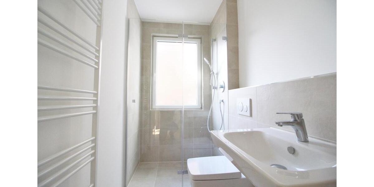 Hochparterre Stuttgart - 3 Zimmer, 75 m&sup2;, 1.600&euro; | Angebot:25403631