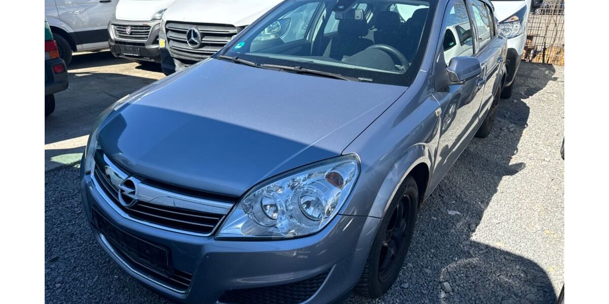 Opel Astra 106.000 km 980 &euro; Holzgerlingen 71088