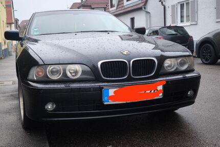 BMW 520 250.000 km 4.300 &euro; Stuttgart 70435