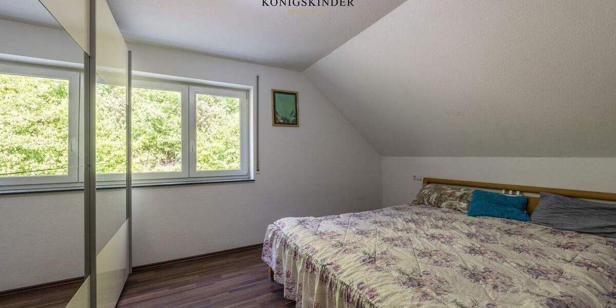 Doppelhaushälfte Reutlingen - Sondelfingen Sondelfingen - 6 Zimmer, 187 m&sup2;, 949.000&euro; | Angebot:25676032