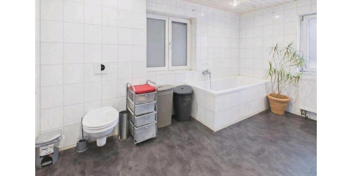 Einfamilienhaus Hechingen - 6 Zimmer, 156 m&sup2;, 270.000&euro; | Angebot:26942202