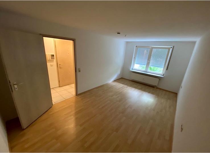 Erdgeschoßwohnung Sindelfingen - 2.5 Zimmer, 69 m&sup2;, 325.000&euro; | Angebot:25405613