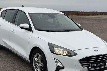 Ford Focus 90.000 km 14.990 &euro; Jettingen 71131