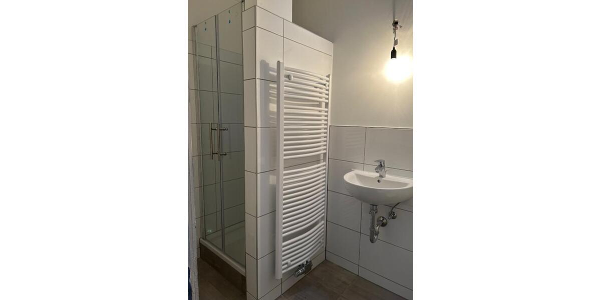 Etagenwohnung Sonnenbühl - 5 Zimmer, 130 m&sup2;, 1.150&euro; | Angebot:24730097