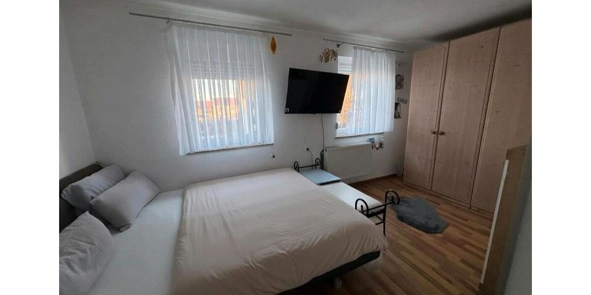 Reihenhaus Reutlingen Sondelfingen - 4 Zimmer, 98 m&sup2;, 385.000&euro; | Angebot:26384989