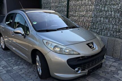 Peugeot 207 221.744 km 2.210 &euro; Neustetten 72149