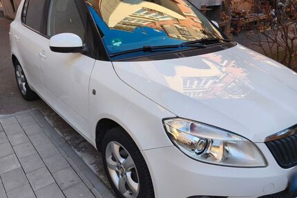 Skoda Fabia 74.500 km 6.990 &euro; Stuttgart 70374