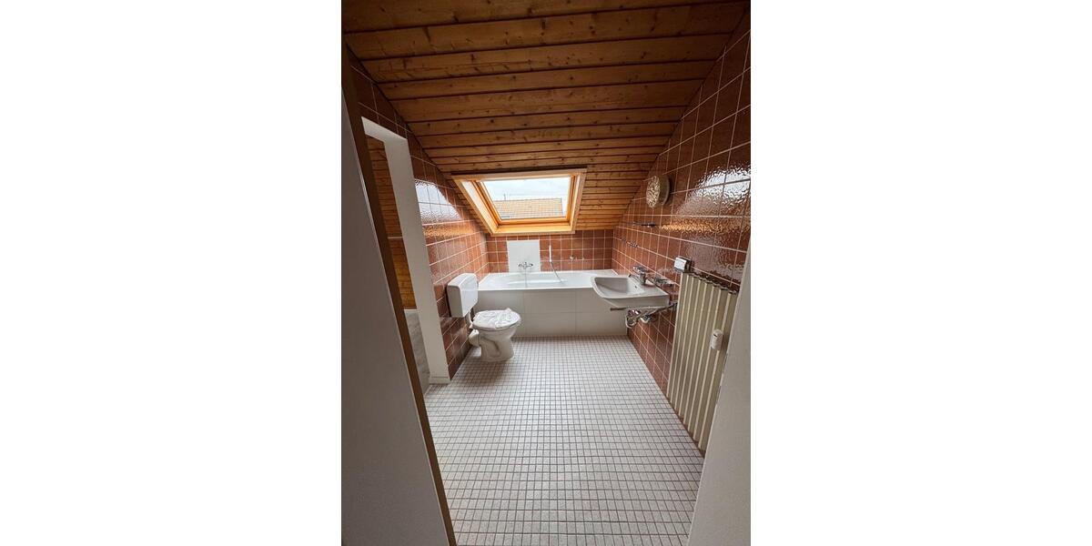 Maisonettenwohnung Böblingen Dagersheim - 5.5 Zimmer, 160 m&sup2;, 1.900&euro; | Angebot:25754375