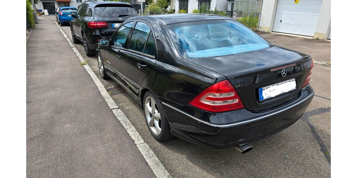 Mercedes-Benz C 200 237.819 km 2.100 &euro; Metzingen 72555